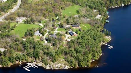 Rosseau Lake College