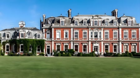 Tring Park School for the Performing Arts