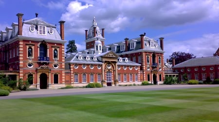 Wellington College